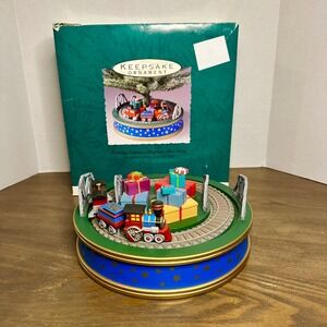 VTG Hallmark Keepsake Ornament Holiday Express w/working moving Train VIDEO 1993